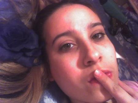 chutttttttt set moi cassandra je suis a vous hihihi